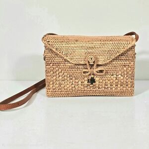 Handmade Rattan Rectangle Box Purse  Bag Tan Woven Leather Strap Bow Clasp
